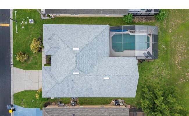 Foto del edificio - 135 Langham Dr