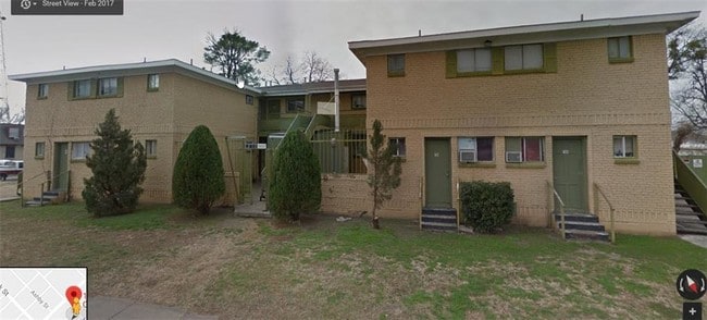 Foto del edificio - 1607 N Carroll Ave