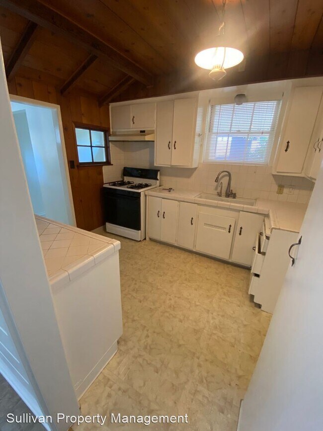 Foto del edificio - 3 br, 2.5 bath House - 620 N. Woods Ave.