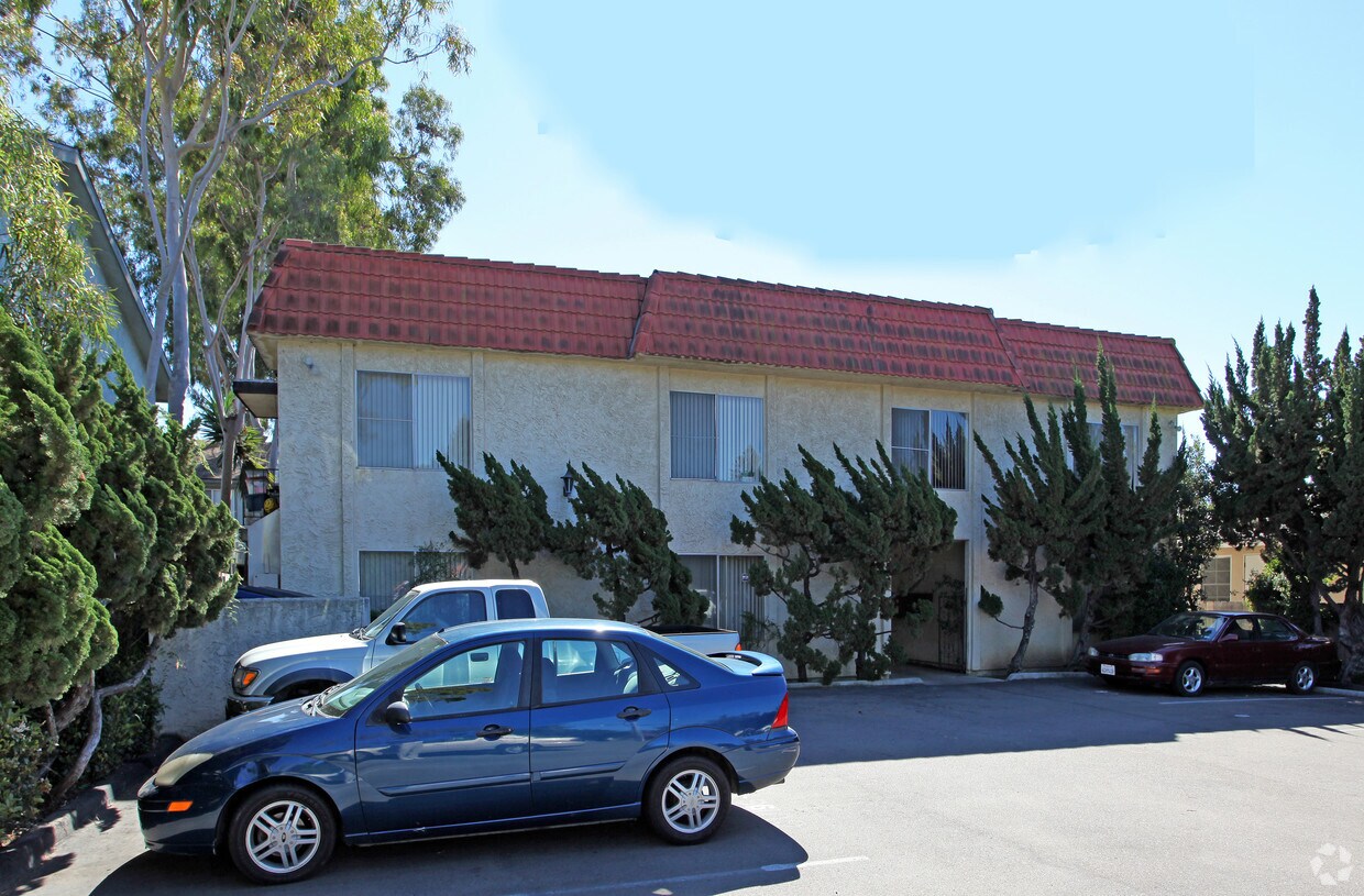 Building Photo - 334 G St