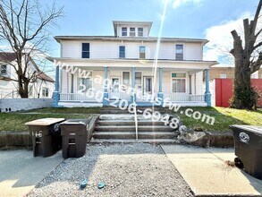 Building Photo - 116 E Pontiac St