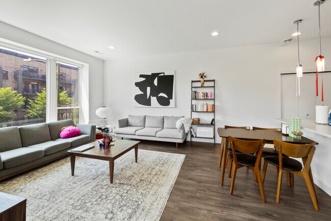 Foto del edificio - 1507 N. Western-302