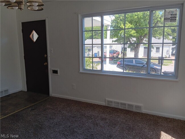 Building Photo - 12405 Emery Ave