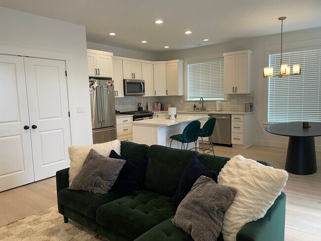 Foto del edificio - 1075 SW Dottie Ct