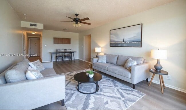 Foto del edificio - 1891 SW 81st Ave