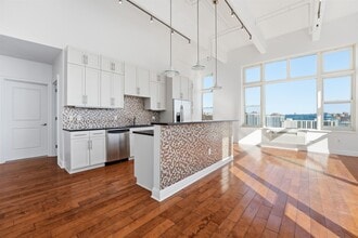 Building Photo - 1500 Washington St