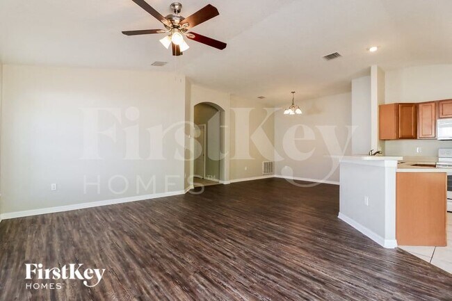 Building Photo - 826 Barrister Dr