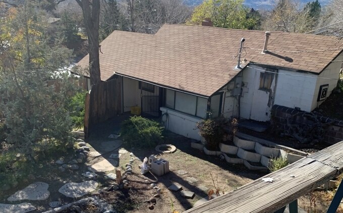 Building Photo - 400 Minerva Ln