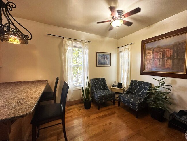 Foto del edificio - 113 Comstock Pl