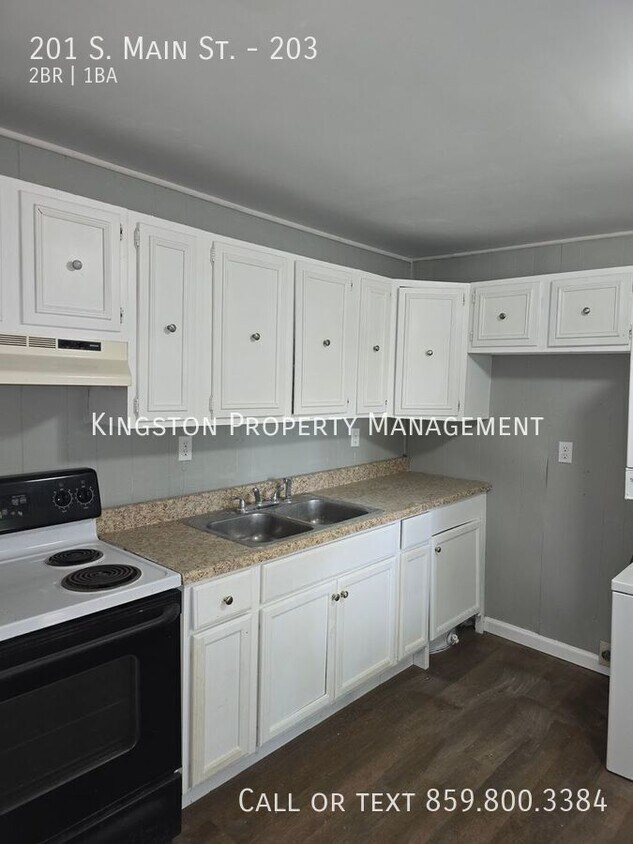 Foto principal - 201 S Main St