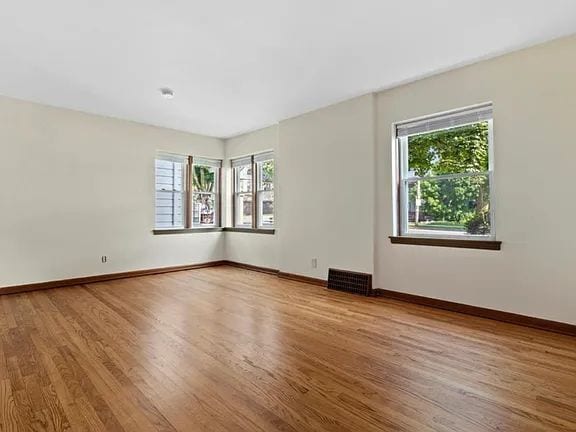 Building Photo - 3815 E Layton Ave