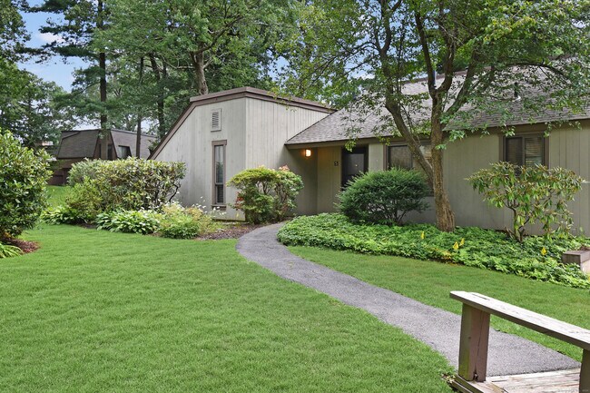 Foto del edificio - 5 Byron Dr