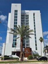 Building Photo - 5880 Collins Ave Building Photo - 5880 Collins Ave