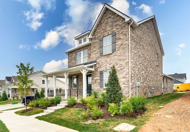 Foto del edificio - "Prime Location Opportunity: Secure Your Future on Poplar Farms Drive, Franklin, TN!"