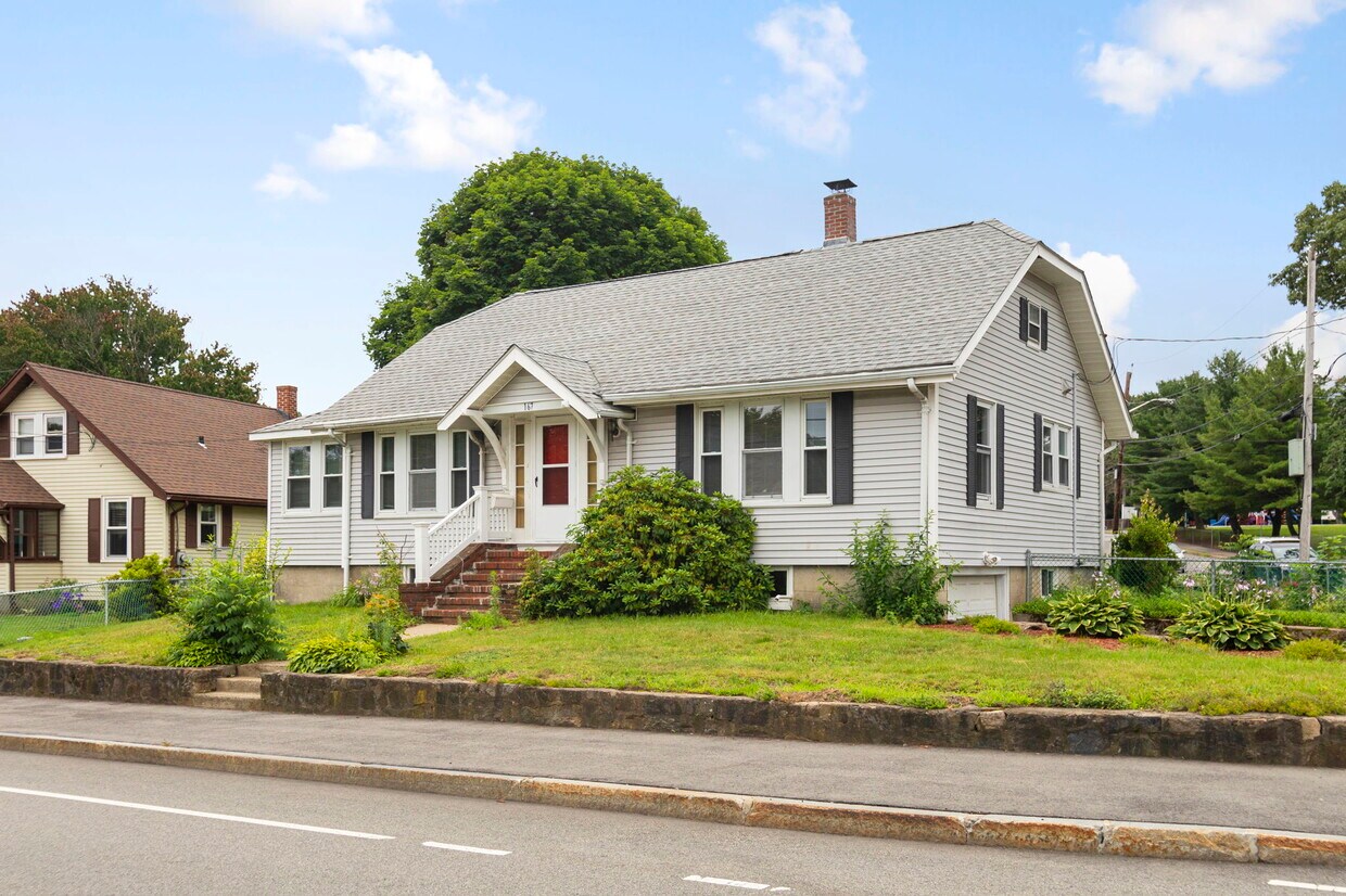 167 Hayward St, Braintree, MA 02184 House Rental in Braintree, MA