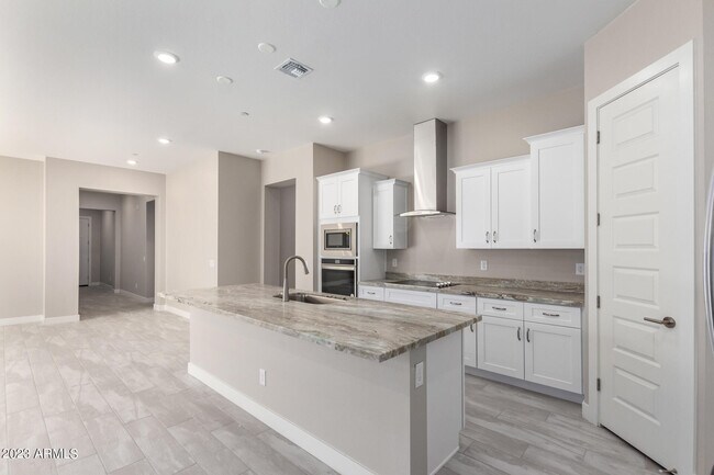 Foto del edificio - 4133 E Las Colinas Dr