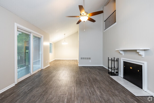 2BR, 2BA - 1,280SF - Living Room - Windchase Flats &amp; Townhomes