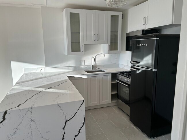 Foto del edificio - 2800 Wisconsin Ave NW