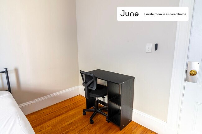 Building Photo - Room in Shared 4 bed/2 bath home