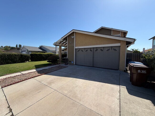 Building Photo - Rare 4 Bedroom Home with Spacious Layout in Prime La Puente Neighborhood