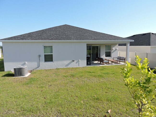 Building Photo - 4/2 Single Family Home