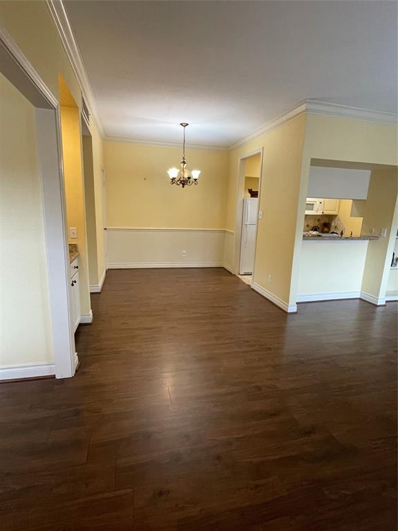 Building Photo - 712 Bering Dr