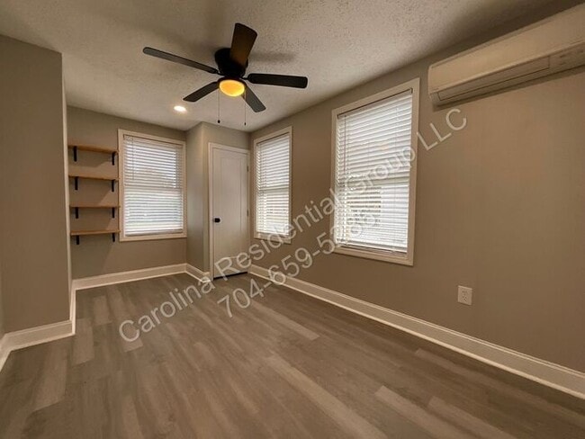 Foto del edificio - 53 Rex Ave