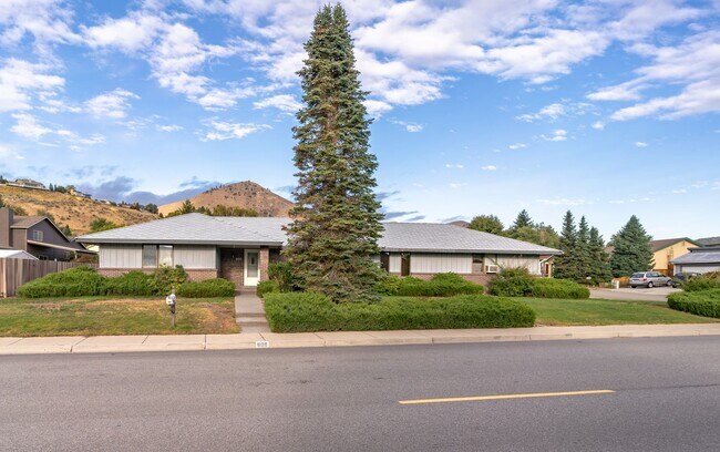Foto del edificio - Single Floor Home! 3 bedroom, 3 bathrooms ...