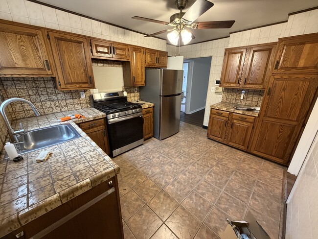 Building Photo - 3004 Property