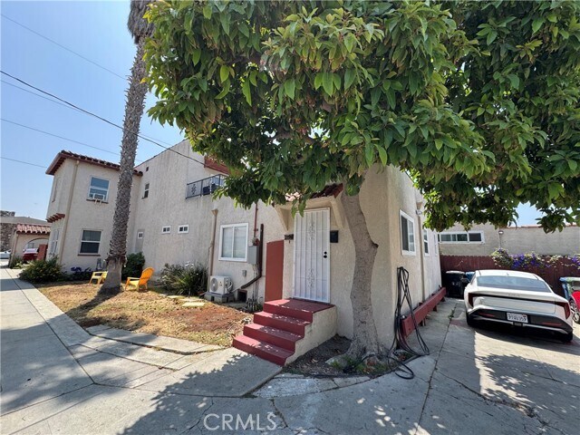 Foto principal - 219 S Eucalyptus Ave