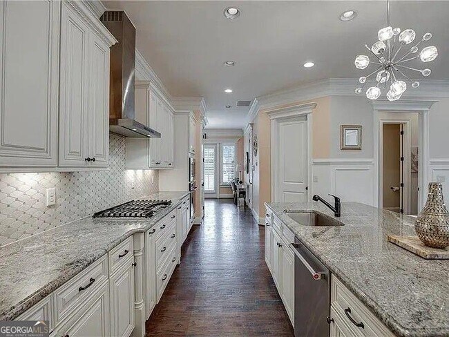Foto del edificio - 5869 Chickasaw Ln