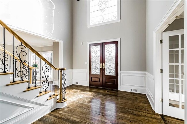 Building Photo - 705 Weybridge Pl