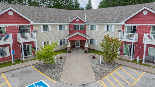 Building Photo - Oakwood Estates