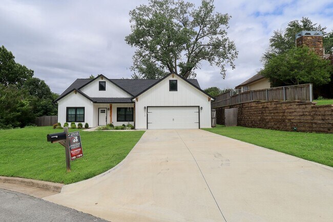 Foto del edificio - Recently Built 3 Bed 2 Bath Rental Home - ...