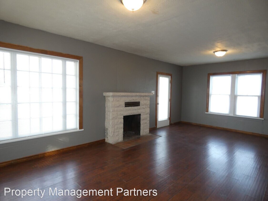 Primary Photo - 2 br, 1 bath House - 1049 W 29th St N