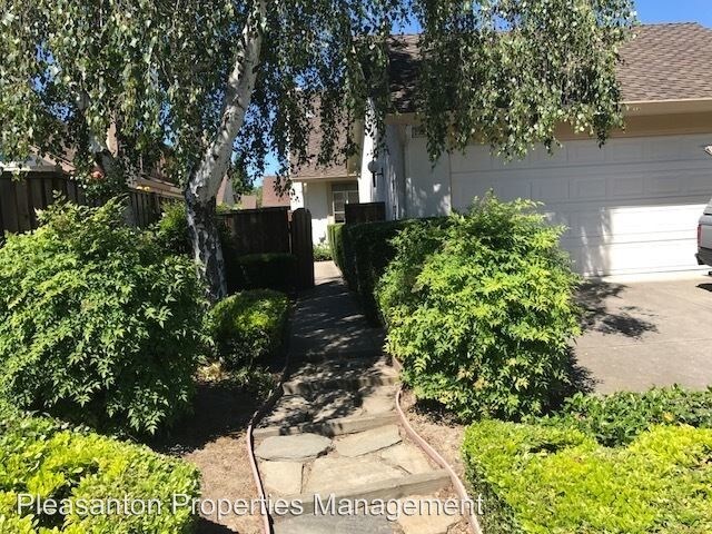 Primary Photo - 2 br, 2 bath House - 2358 Bay Meadows Cir