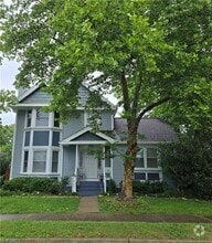 Building Photo - 226 Queens Way