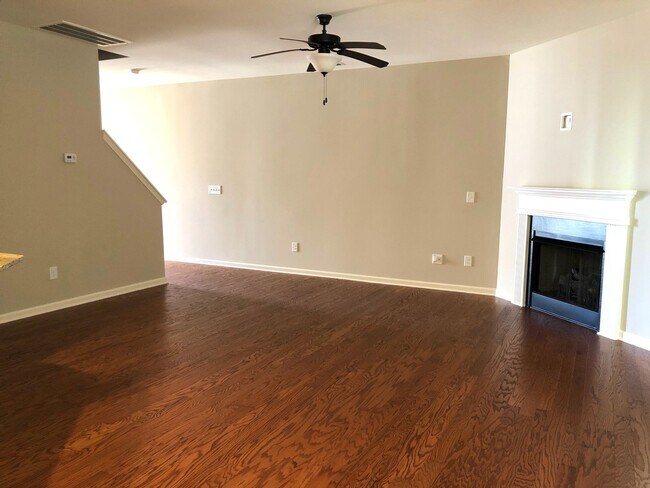 Foto del edificio - 3 bedroom 2.5 bathroom home in Winsford At...