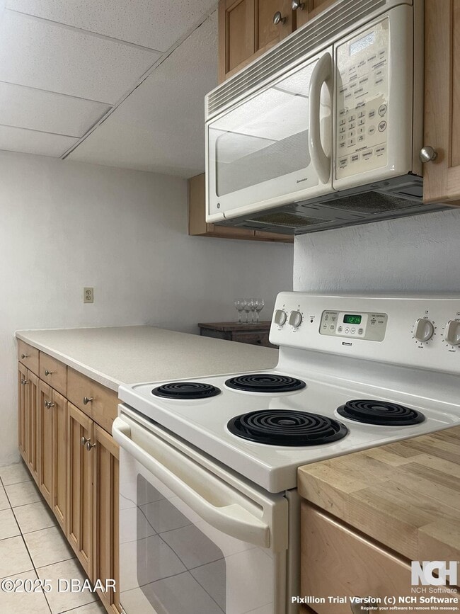 Foto del edificio - 144 S Halifax Ave