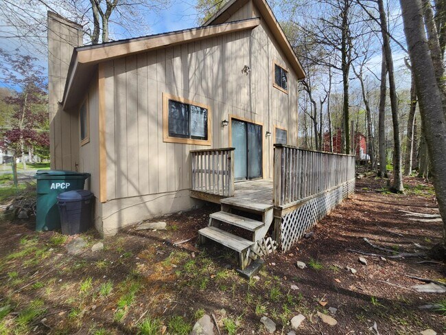Building Photo - 940 Country Pl Dr