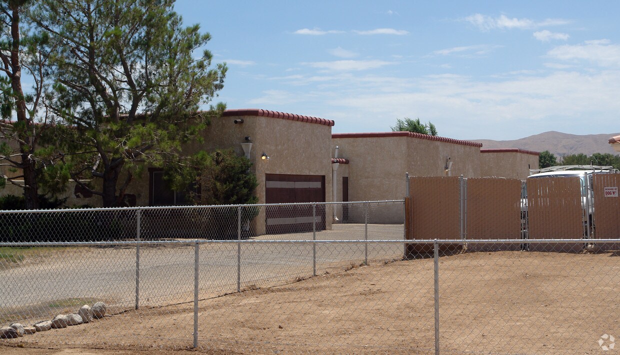 Building Photo - 12715 Navajo Pl