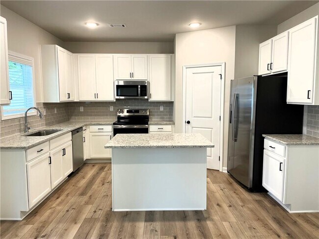 Building Photo - 414 Fox Crk Dr