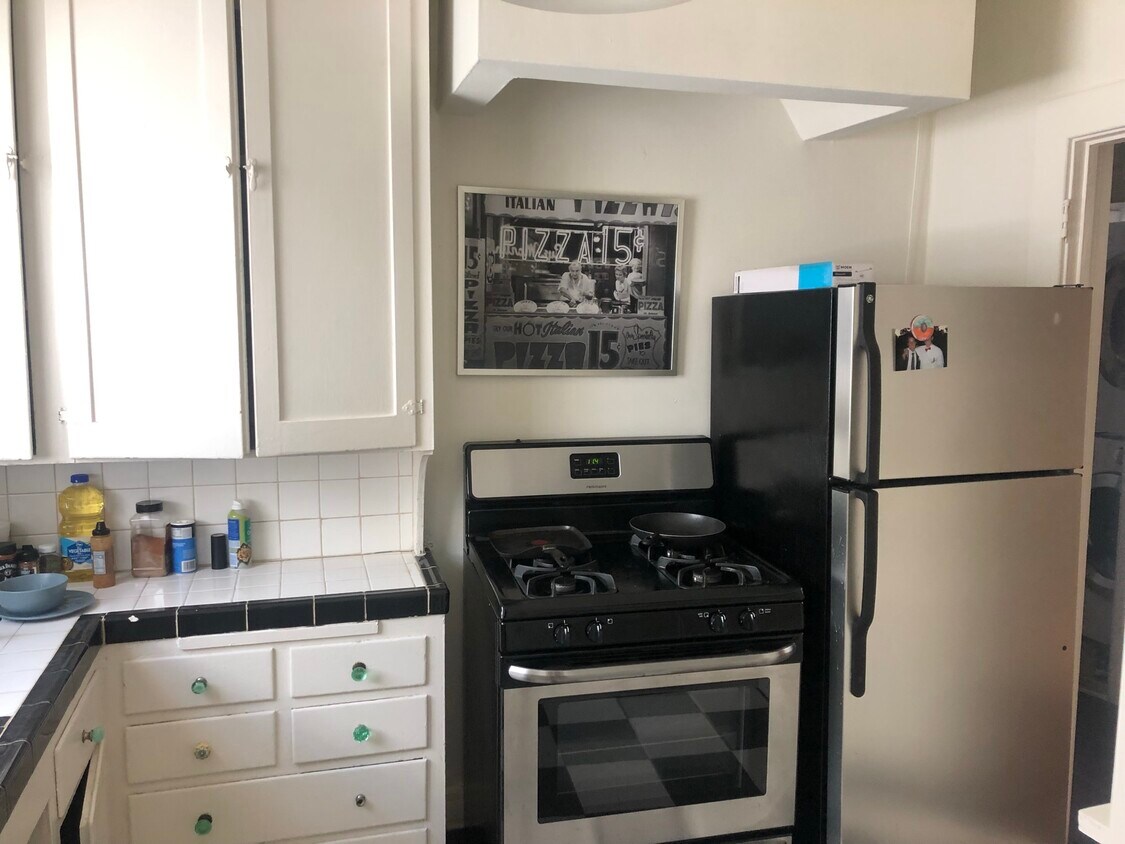Primary Photo - 424 N Spaulding Ave