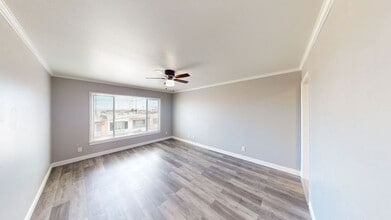Building Photo - 501 Velasco Ave