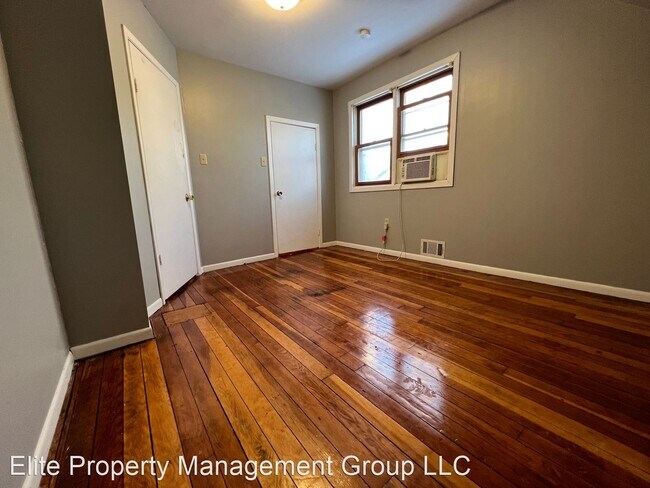 Building Photo - 2 br, 1 bath House - 3626 Oliver Ave N