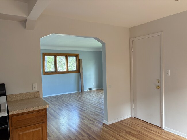 Foto del edificio - 5231 Daleside Dr