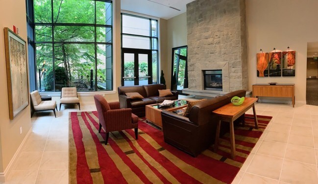 Building Photo - Condominium in Seattle