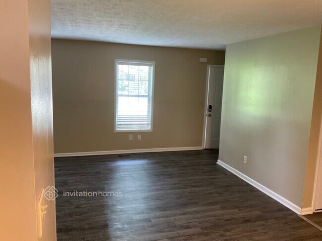 Building Photo - 4032 Cindy Dr