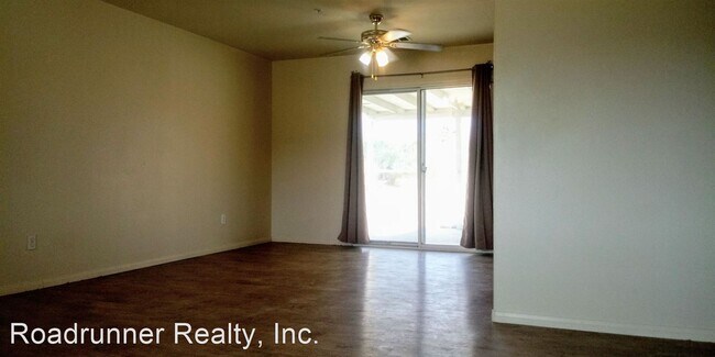 Building Photo - 3 br, 2 bath House - 9188 Bella Vista