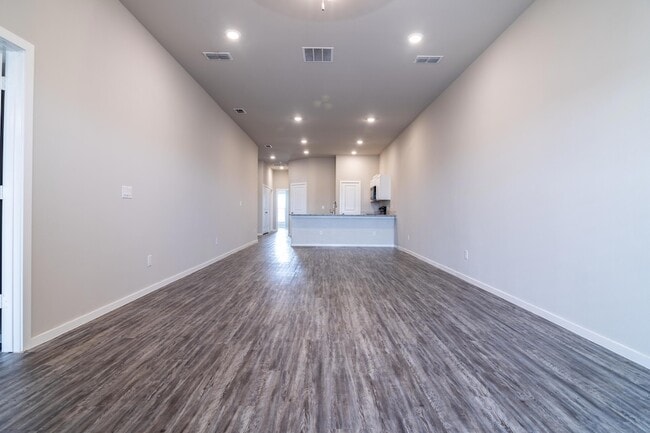 Foto del edificio - 2118 Langford Ave